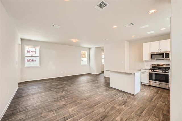141 Bluestem DR, Elgin, TX 78621