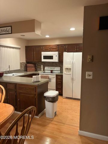 509 Tiffany Lane B, Manchester, NJ 08759