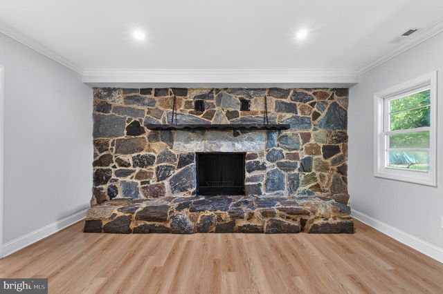 931 N MAIN ST, Williamstown, NJ 08094