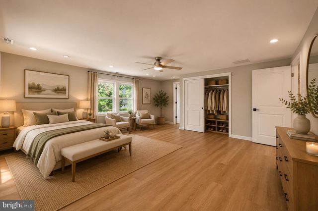 931 N MAIN ST, Williamstown, NJ 08094