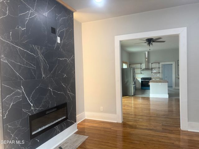 1102 N FLORENCE Street, El Paso, TX 79902