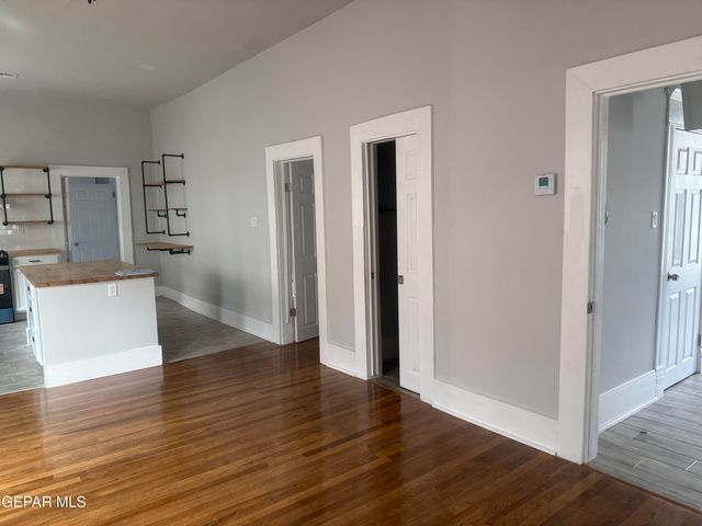 1102 N FLORENCE Street, El Paso, TX 79902
