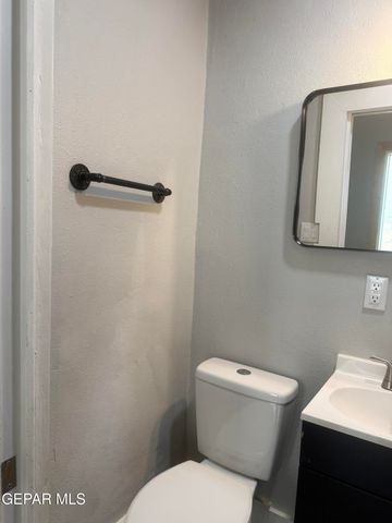 1102 N FLORENCE Street, El Paso, TX 79902