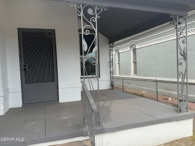 1102 N FLORENCE Street, El Paso, TX 79902