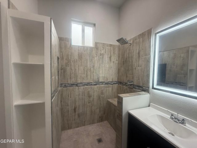 1102 N FLORENCE Street, El Paso, TX 79902