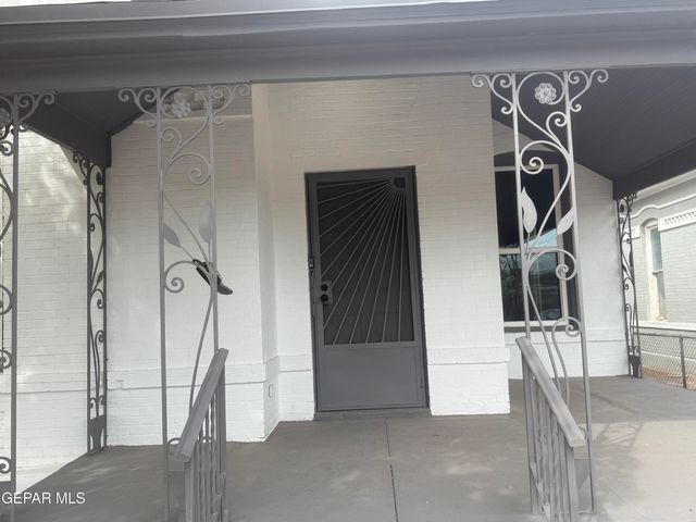1102 N FLORENCE Street, El Paso, TX 79902