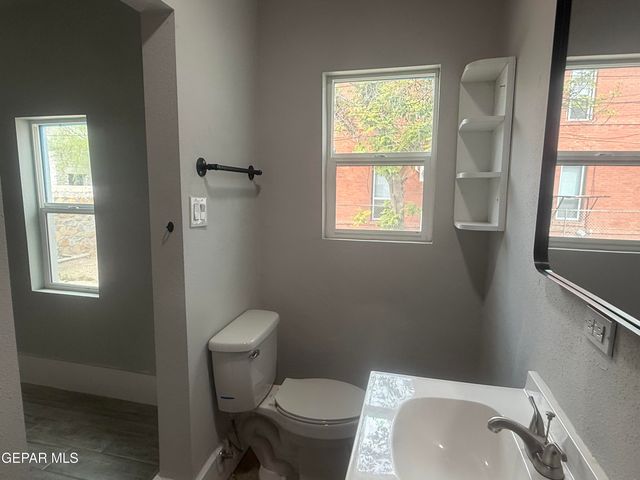 1102 N FLORENCE Street, El Paso, TX 79902