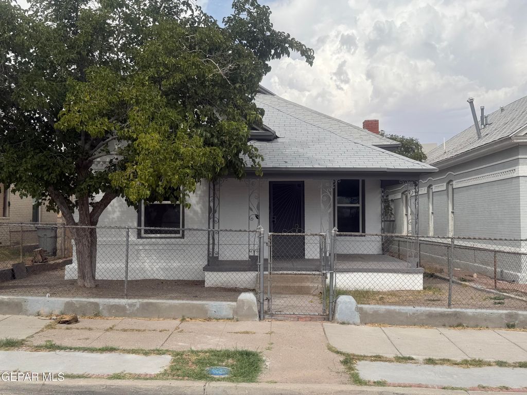 1102 N FLORENCE Street, El Paso, TX 79902