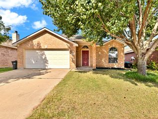 12252 Shadow Wood Trail, Fort Worth, TX 76028
