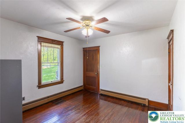 2049 Bushkill Park Drive, Forks Twp, PA 18040