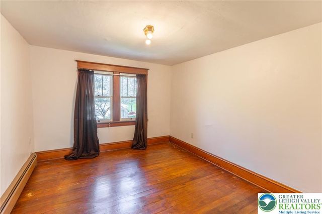 2049 Bushkill Park Drive, Forks Twp, PA 18040