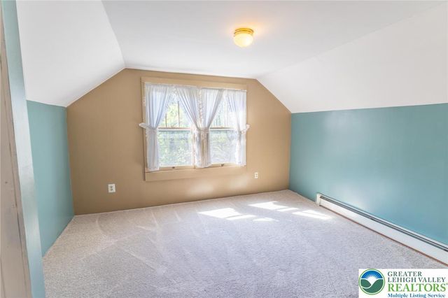 2049 Bushkill Park Drive, Forks Twp, PA 18040