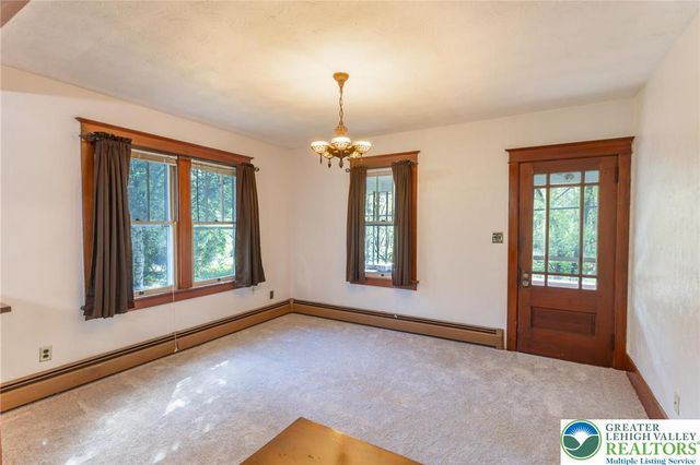 2049 Bushkill Park Drive, Forks Twp, PA 18040