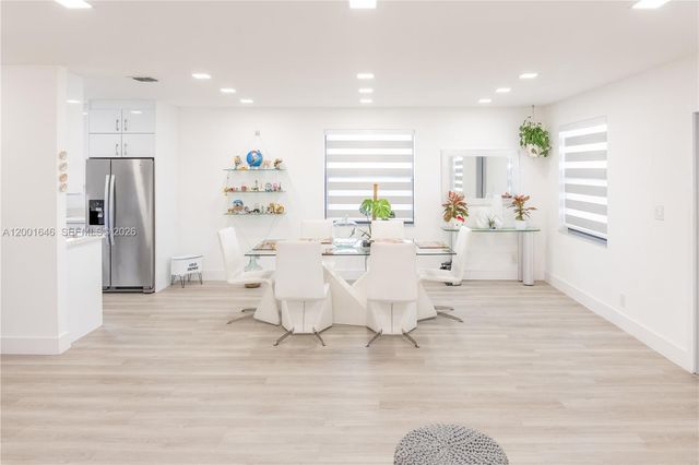 308 NW 2nd Ave, Hallandale Beach, FL 33009