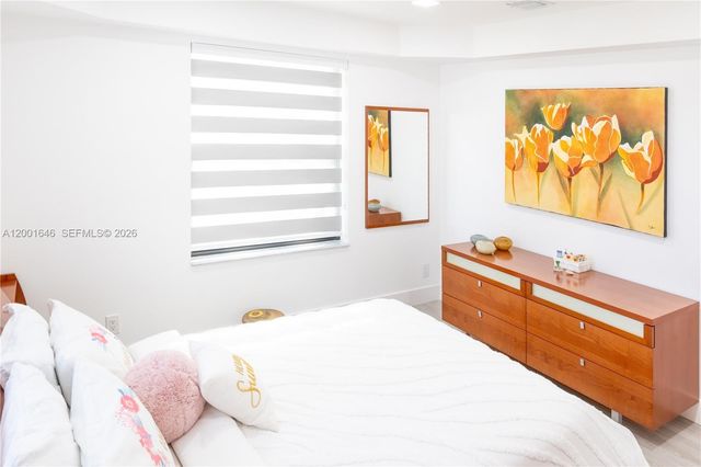 308 NW 2nd Ave, Hallandale Beach, FL 33009