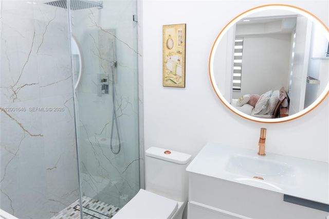 308 NW 2nd Ave, Hallandale Beach, FL 33009