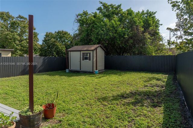 308 NW 2nd Ave, Hallandale Beach, FL 33009