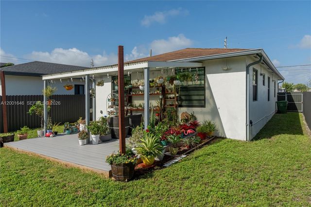 308 NW 2nd Ave, Hallandale Beach, FL 33009