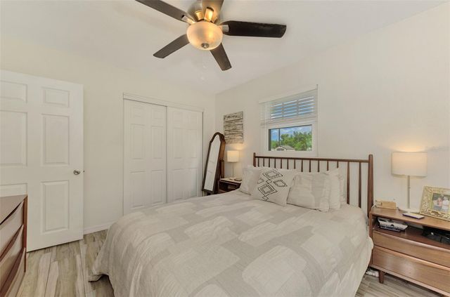 5807 28TH AVENUE DRIVE E, Bradenton, FL 34208