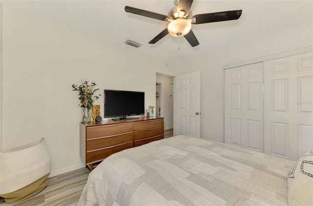 5807 28TH AVENUE DRIVE E, Bradenton, FL 34208