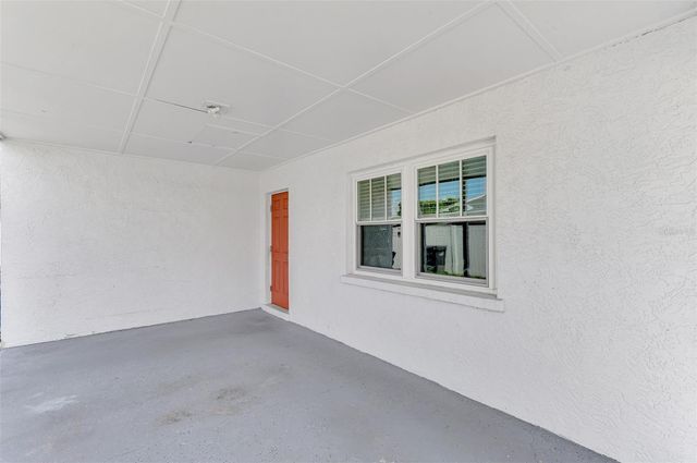 5807 28TH AVENUE DRIVE E, Bradenton, FL 34208