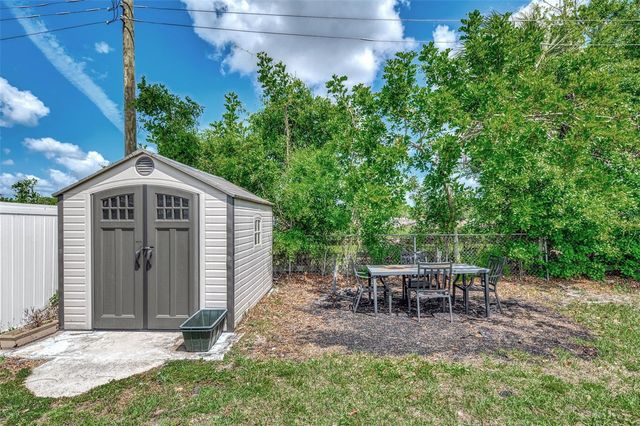 5807 28TH AVENUE DRIVE E, Bradenton, FL 34208