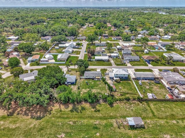 5807 28TH AVENUE DRIVE E, Bradenton, FL 34208