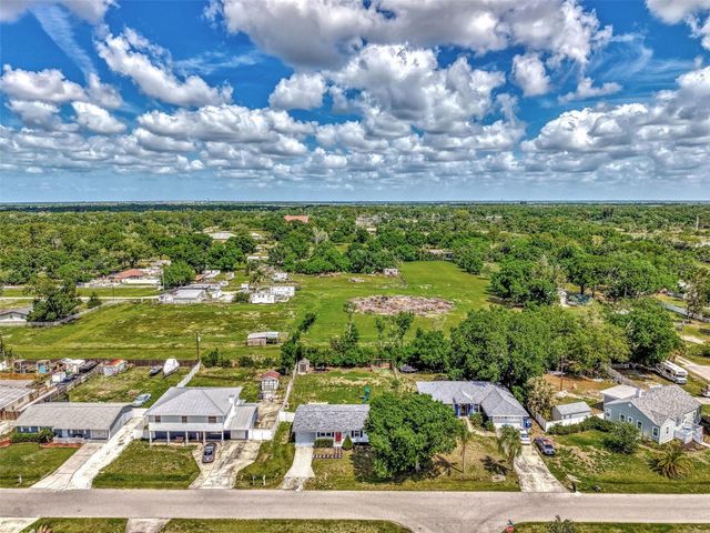 5807 28TH AVENUE DRIVE E, Bradenton, FL 34208