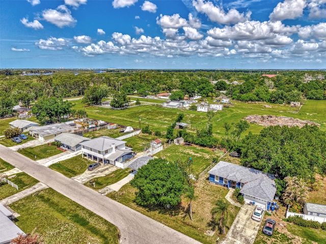 5807 28TH AVENUE DRIVE E, Bradenton, FL 34208