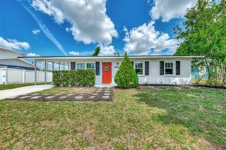 5807 28TH AVENUE DRIVE E, Bradenton, FL 34208