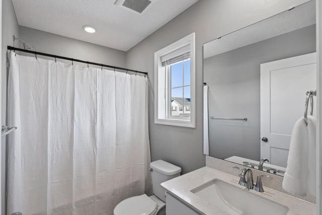 2131 Bay Drive, Lino Lakes, MN 55038