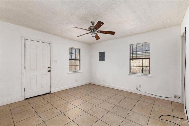 653 W Main Avenue, Raymondville, TX 78580