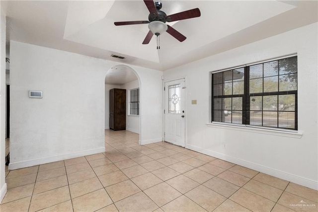 653 W Main Avenue, Raymondville, TX 78580