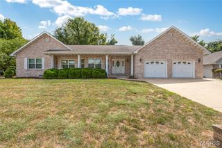 112 Crestmoor Street, Collinsville, IL 62234