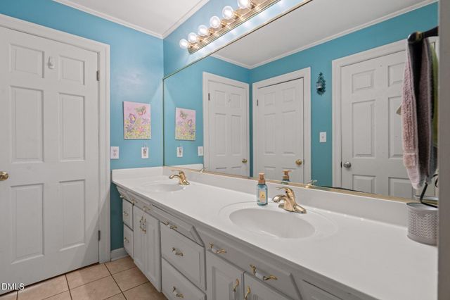 1718 Aman Dairy Road, Dunn, NC 28334