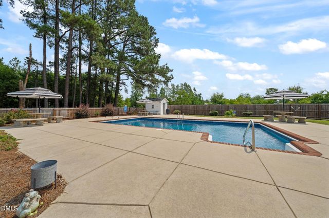1718 Aman Dairy Road, Dunn, NC 28334