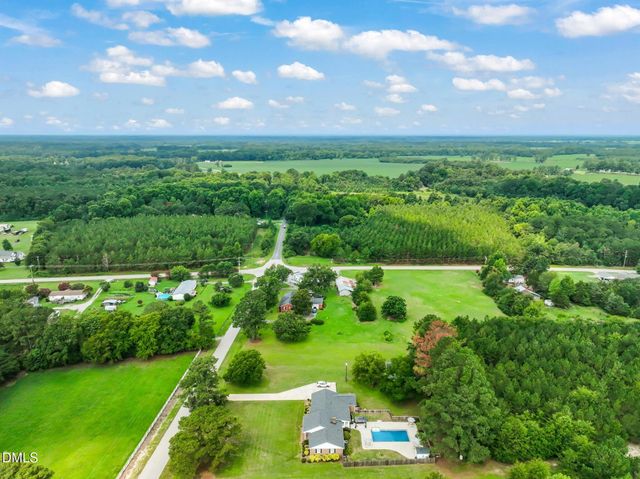 1718 Aman Dairy Road, Dunn, NC 28334