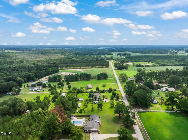 1718 Aman Dairy Road, Dunn, NC 28334