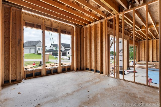 6610 E 153rd Street, Bixby, OK 74008