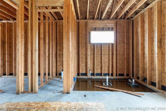 6610 E 153rd Street, Bixby, OK 74008