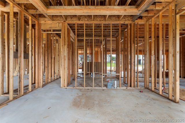 6610 E 153rd Street, Bixby, OK 74008