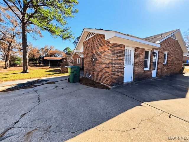 260 Smallbrook Drive, Montgomery, AL 36116