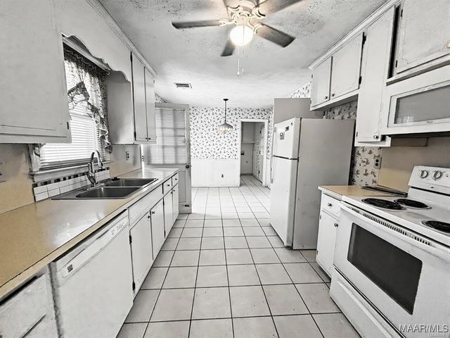 260 Smallbrook Drive, Montgomery, AL 36116