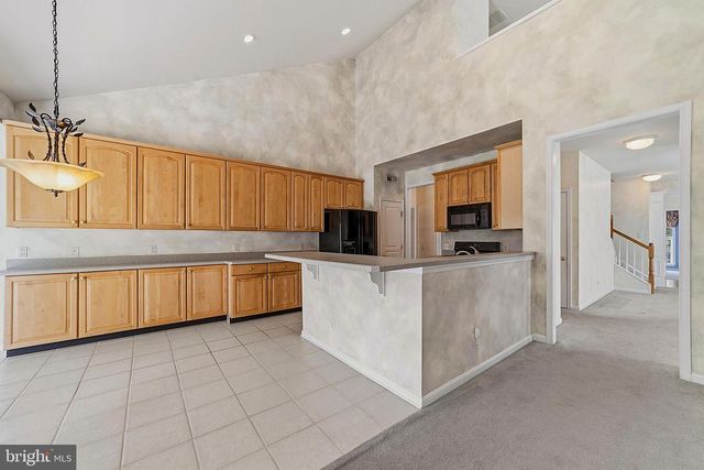 48 FESTIVAL DR, Voorhees, NJ 08043