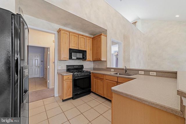 48 FESTIVAL DR, Voorhees, NJ 08043