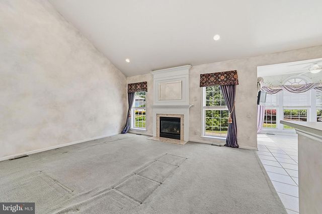 48 FESTIVAL DR, Voorhees, NJ 08043