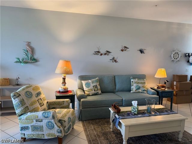1420 Sweetwater CV 102, Naples, FL 34110