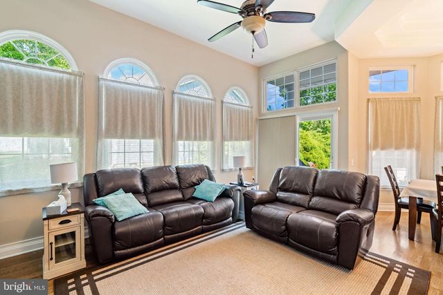 11 JUMPING BROOK LN, Barnegat, NJ 08005