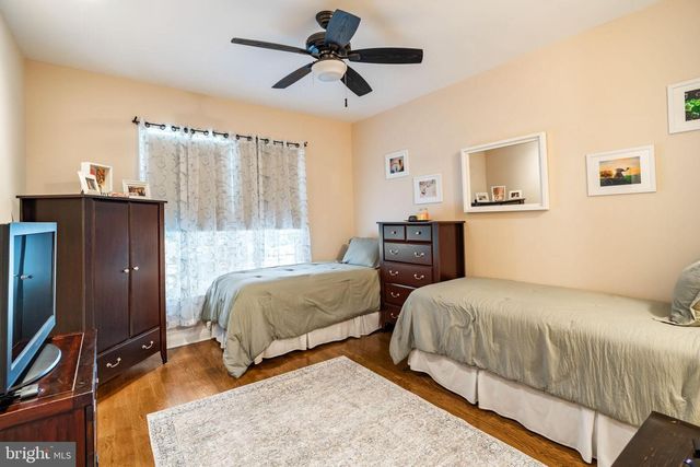 11 JUMPING BROOK LN, Barnegat, NJ 08005