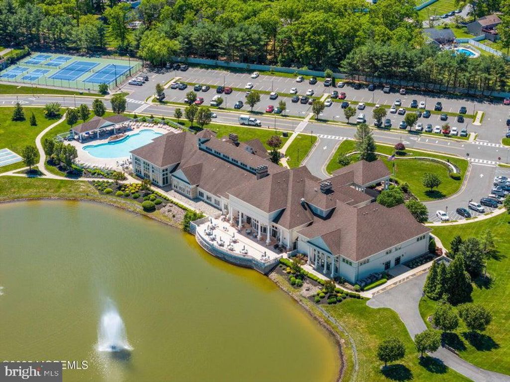 11 JUMPING BROOK LN, Barnegat, NJ 08005